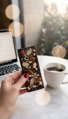 Mixed Nuts & Quinoa Dark Raw Chocolate Tablet, Large