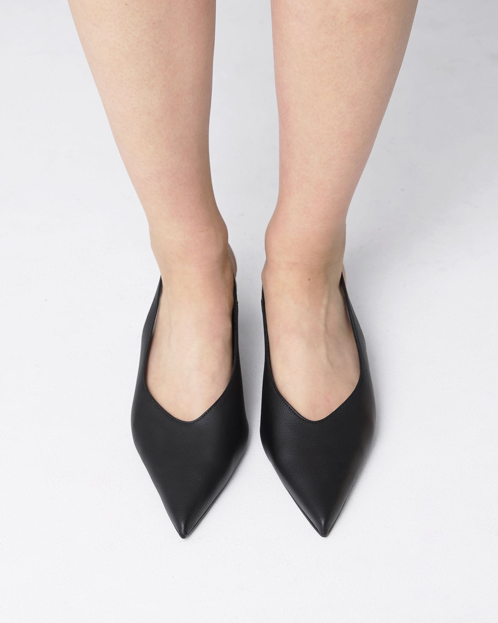 Kitten Heels Black pointy toe pumps - Vegan America