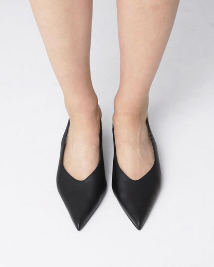 Kitten Heels Black pointy toe pumps - Vegan America