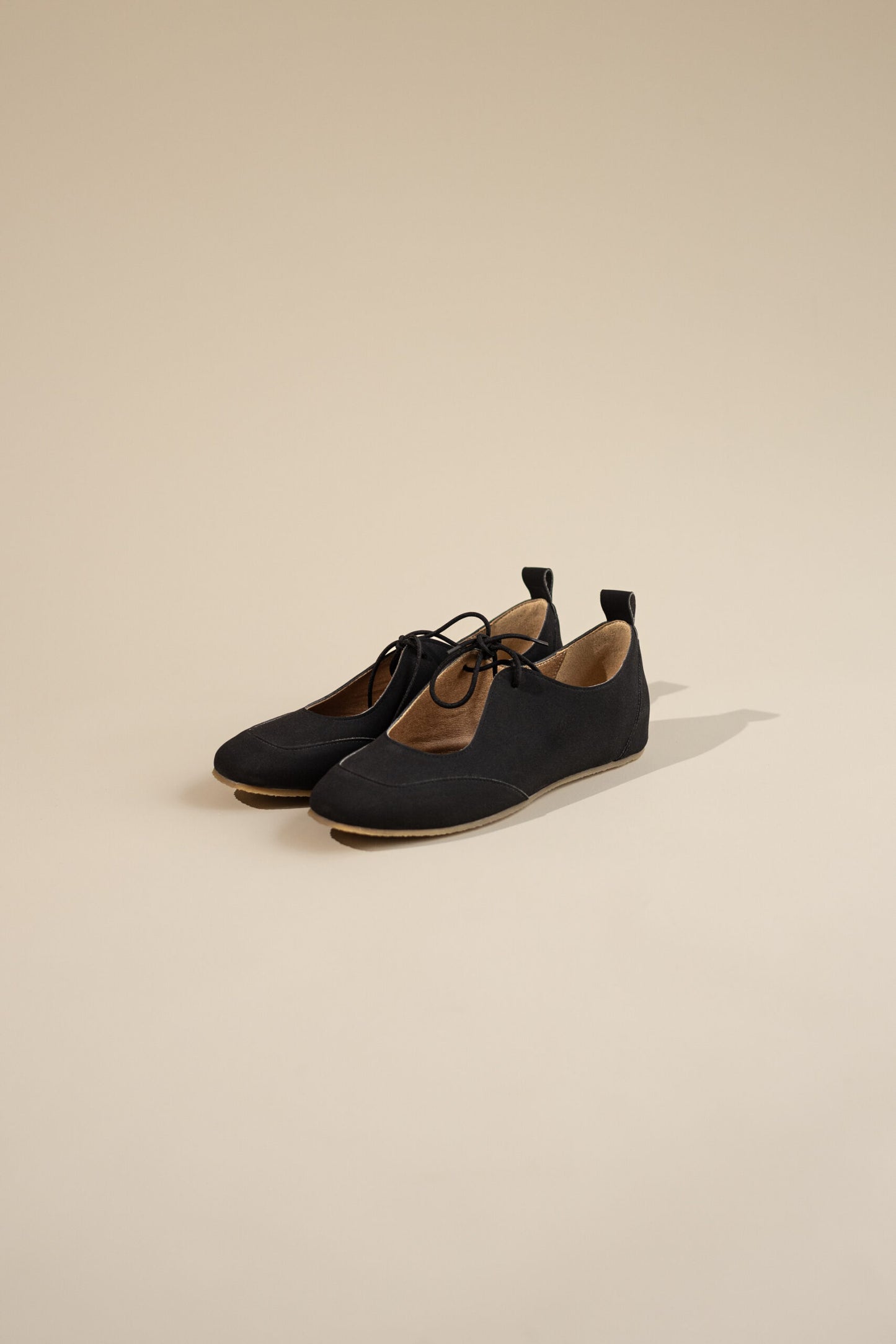 LOUISE (matte black) – vegan ballerina flats made from plant-based leather
