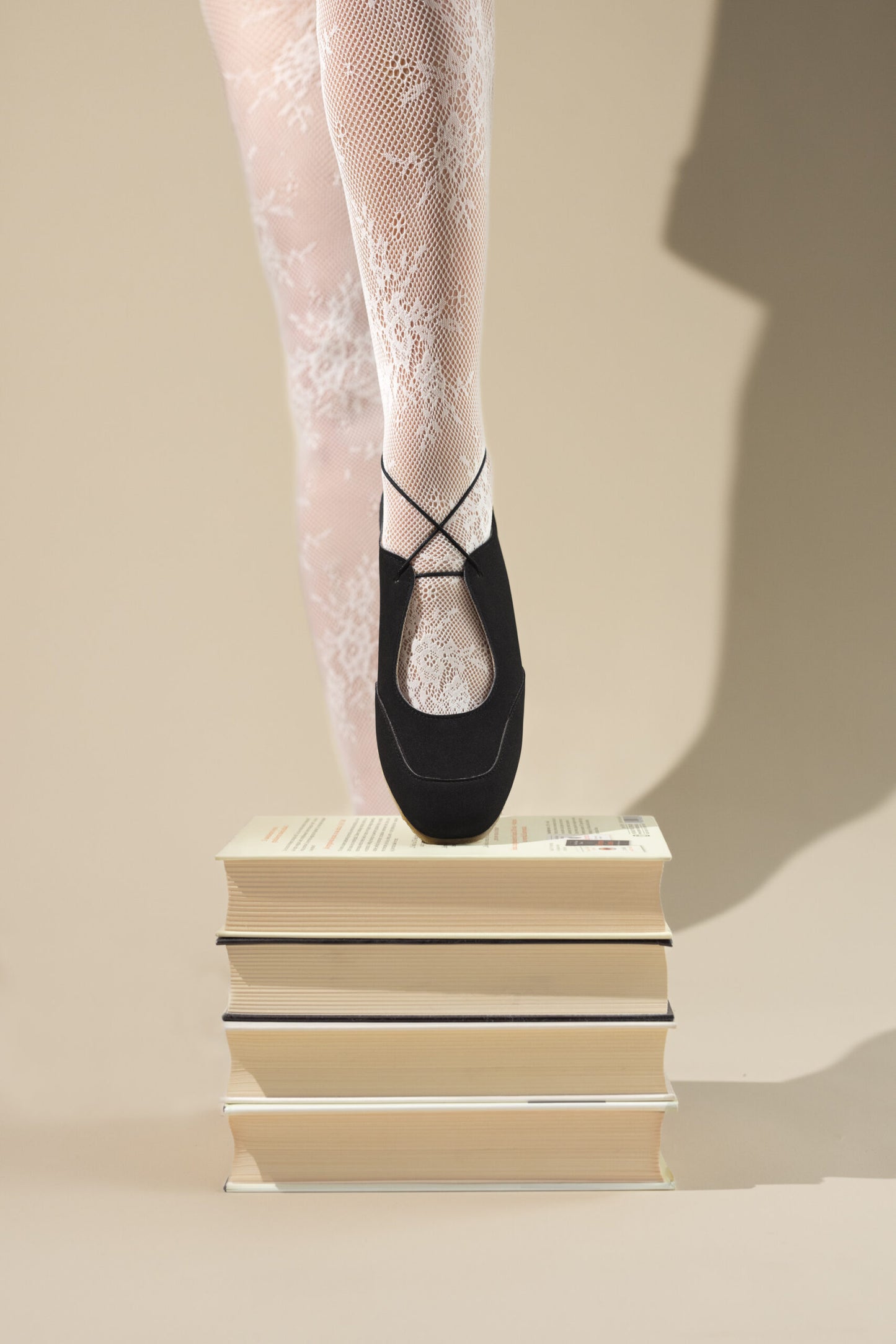 LOUISE (matte black) – vegan ballerina flats made from plant-based leather