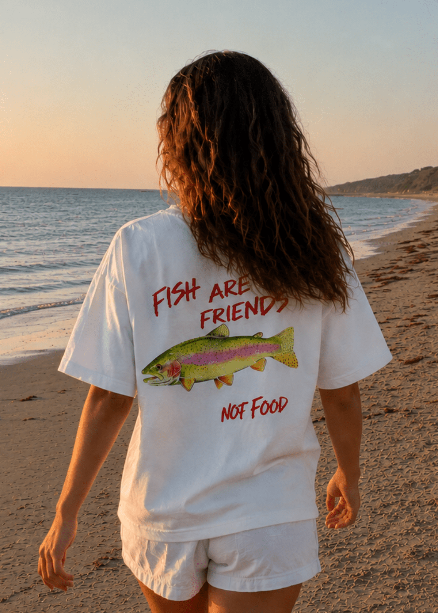 FRIENDS, NOT FOOD TEE - Vegan America