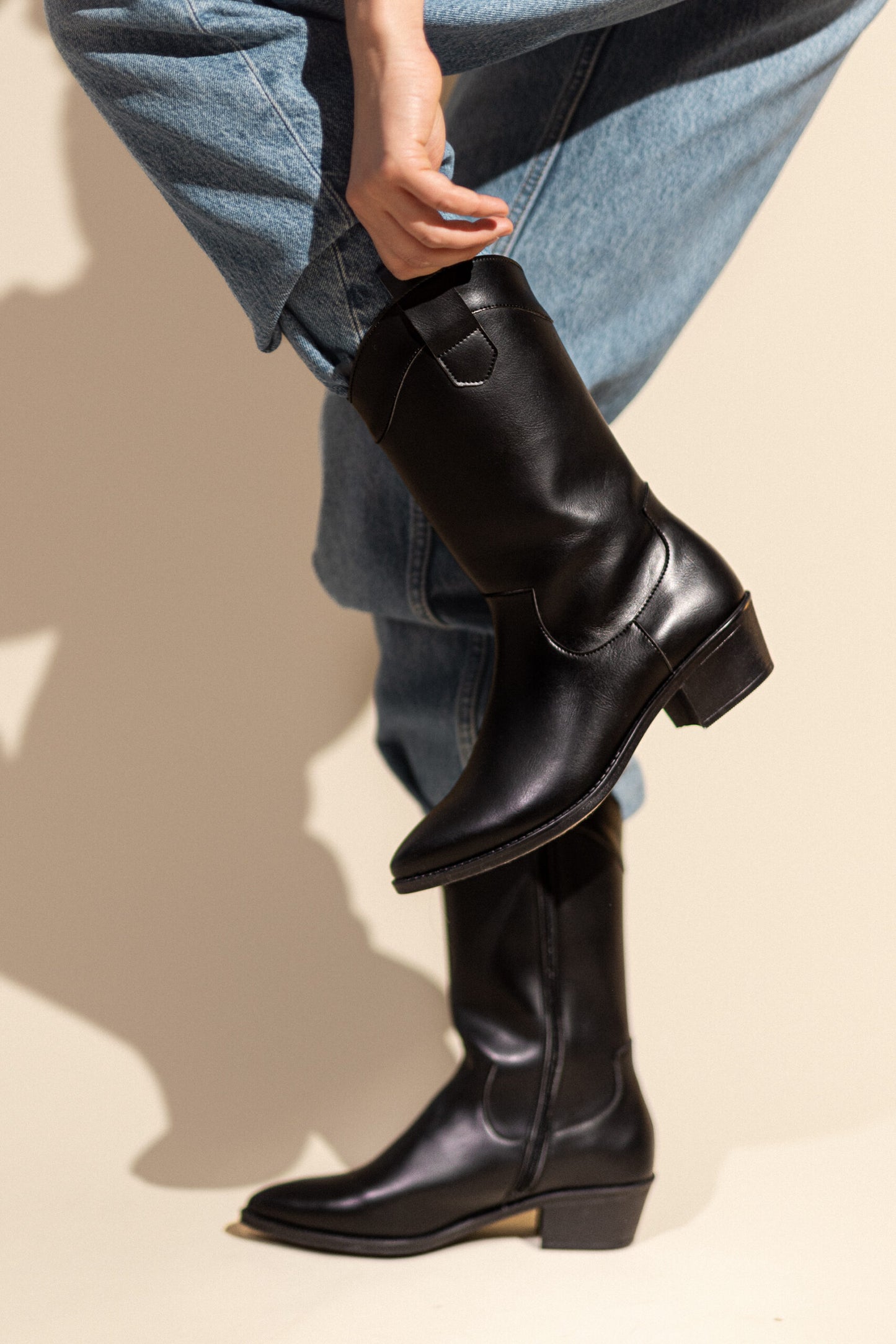CARMEN – black plant-based leather cowboy boots