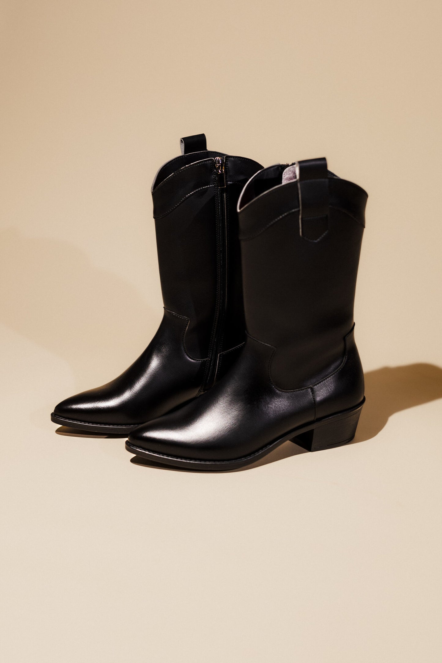 CARMEN – black plant-based leather cowboy boots