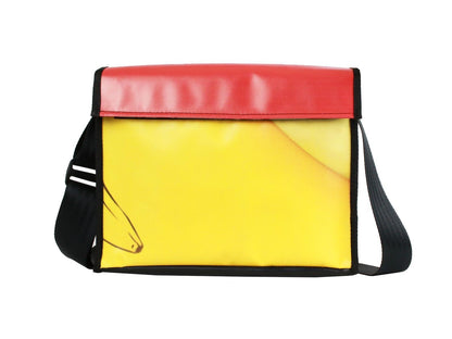 messenger bag M banner *lisbon exclusive* tram green - Vegan America