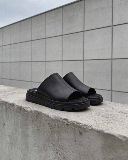 Kado Slides black, vegan corn leather, handmade in Poland - BOHEMA
