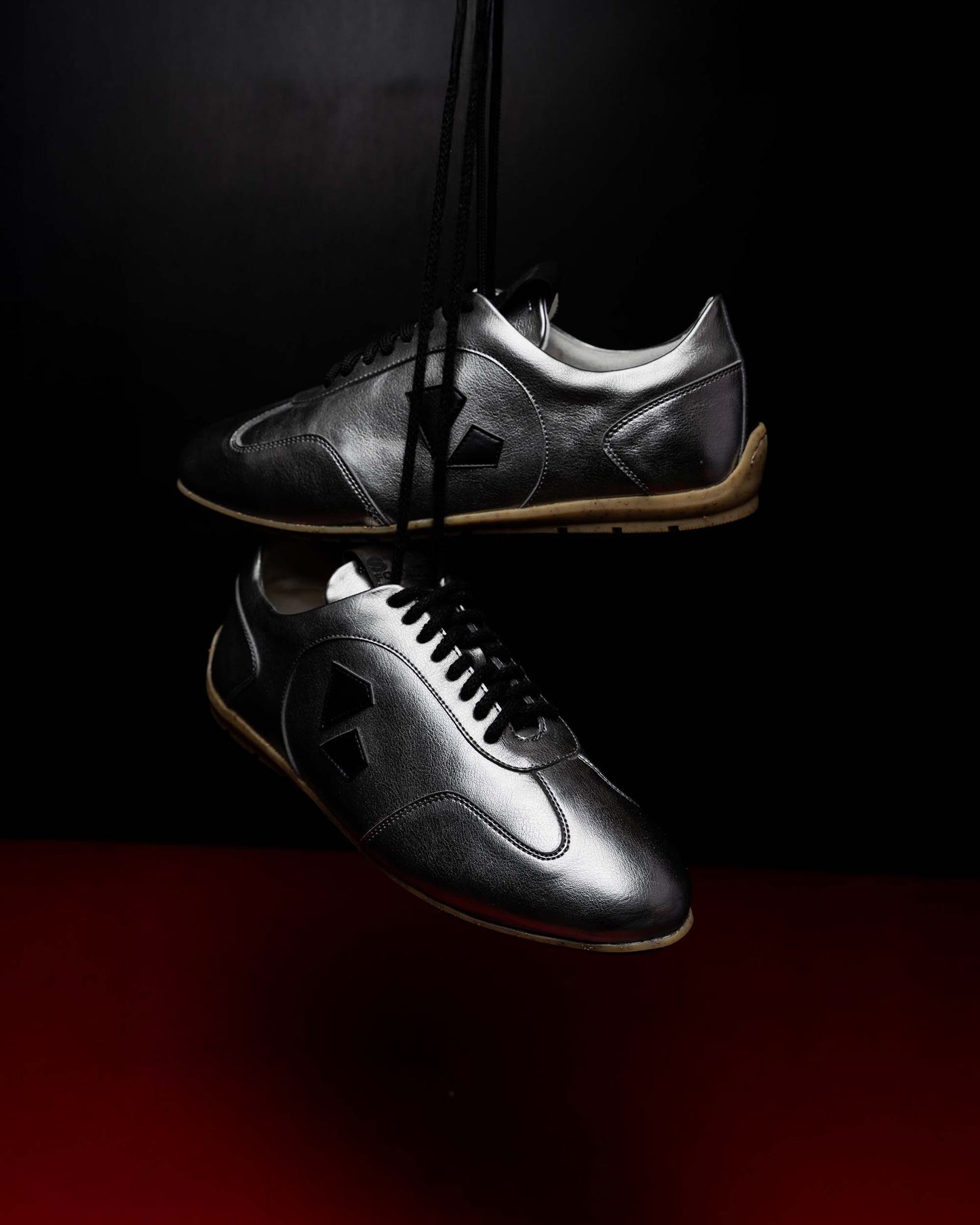 Racer Sneakers Metallic - Vegan America
