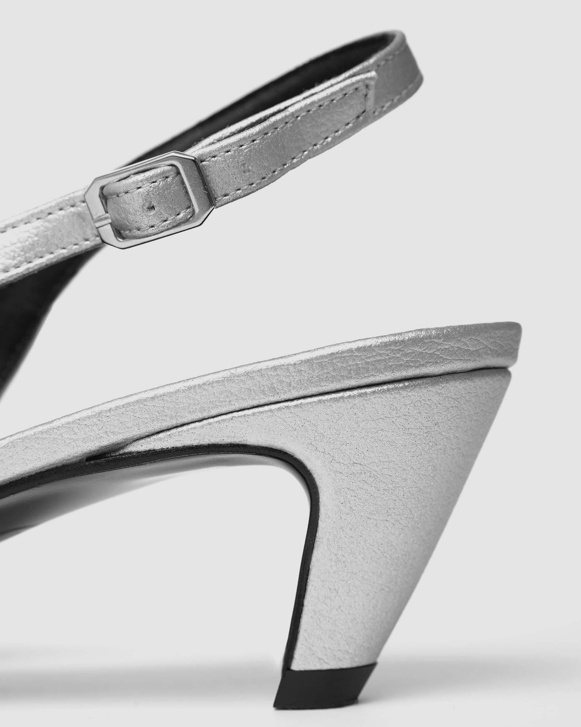Kitten Heels Silver pointy toe pumps - Vegan America