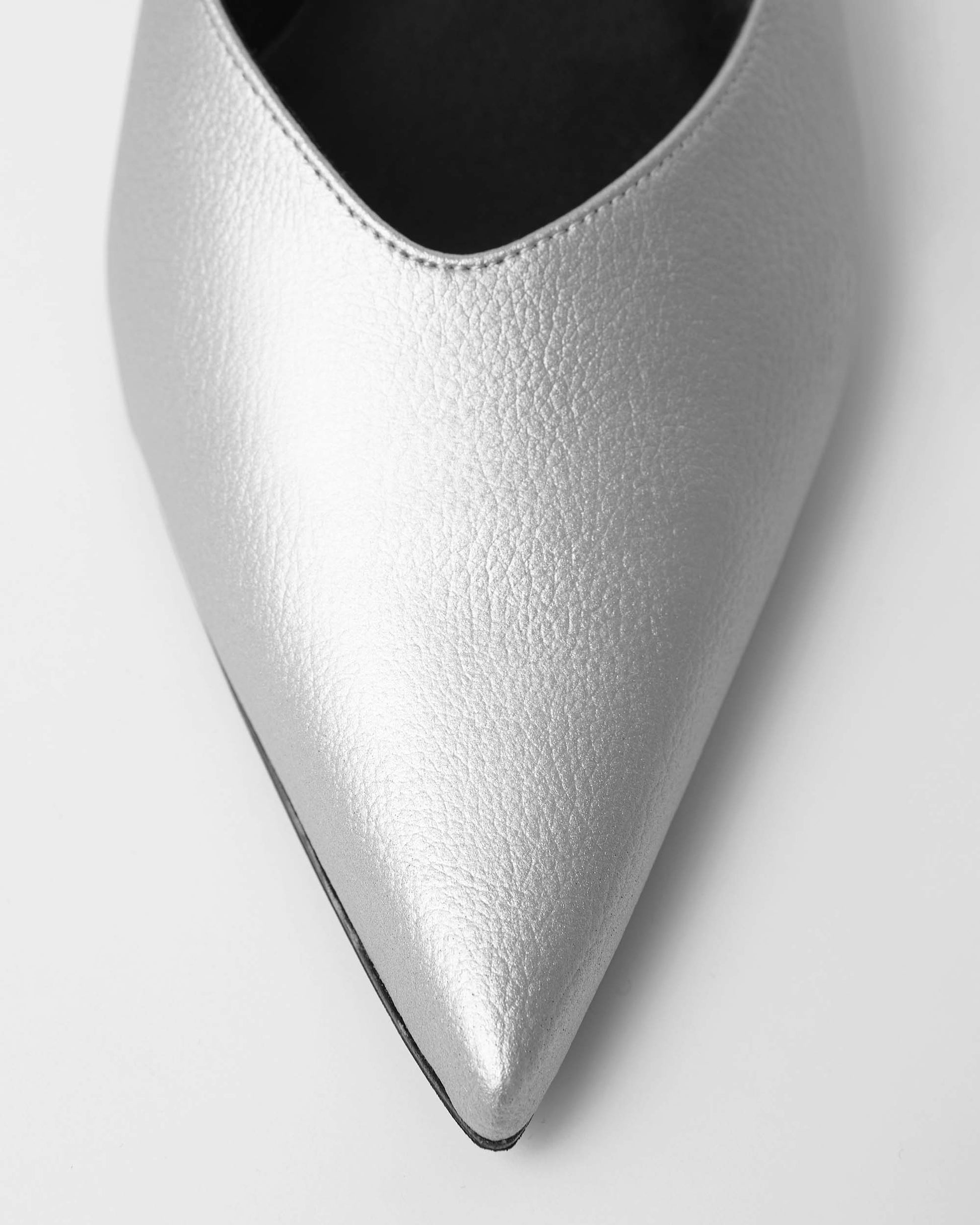 Kitten Heels Silver pointy toe pumps - Vegan America