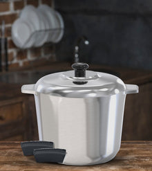 Stock Pot with Lid 18 Quarts - Vegan America