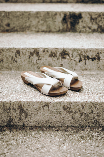 TAKE ME TO TOKYO beige – vegan clogs from mushroom leather (Kopiuj)