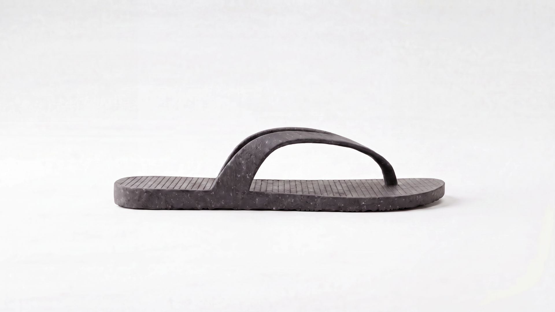 The Fløps™ flip flop PRIMAL Charcoal Black 35-36 