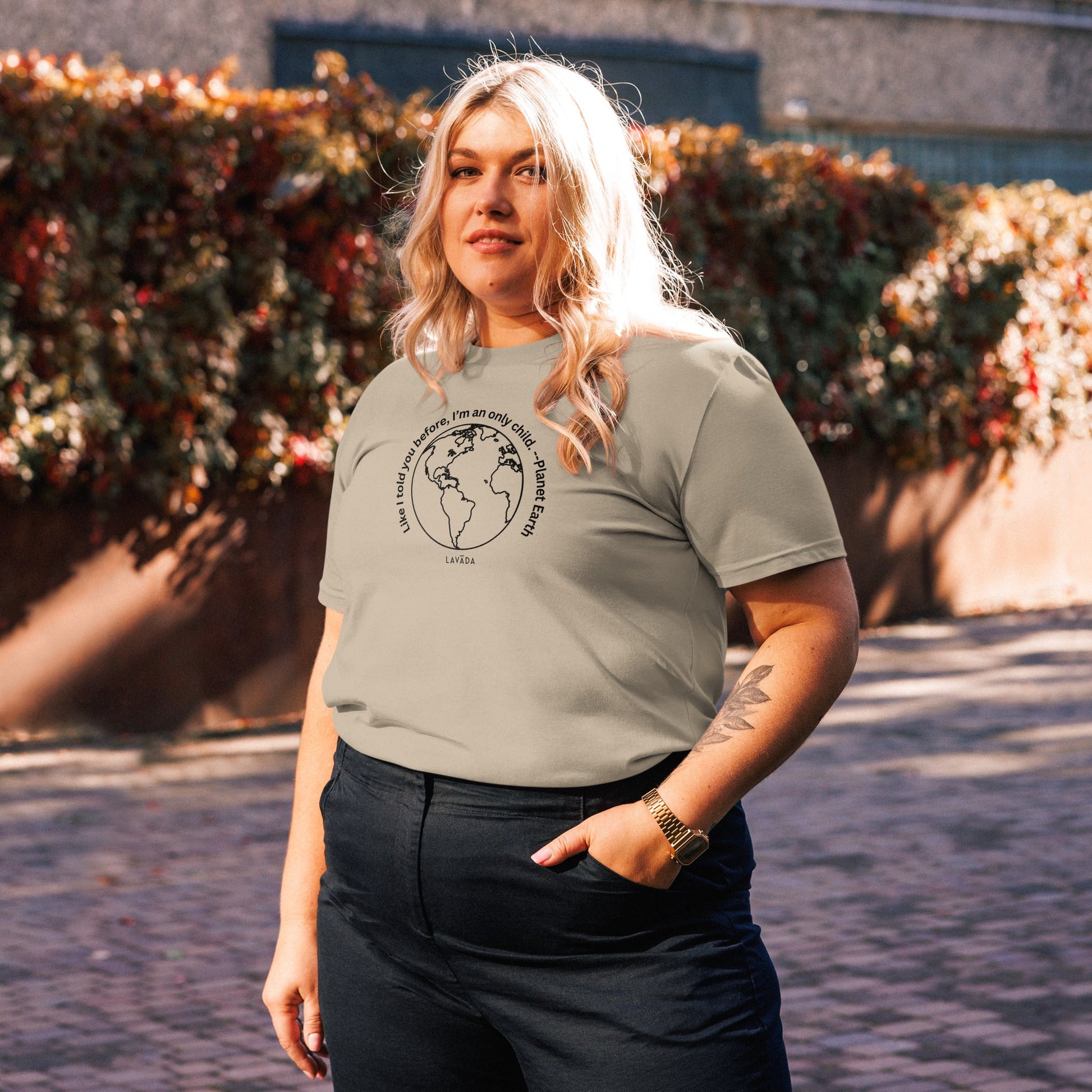 Sustainable T shirt, 100% Organic cotton, 'Planet Earth' Unisex - Vegan America