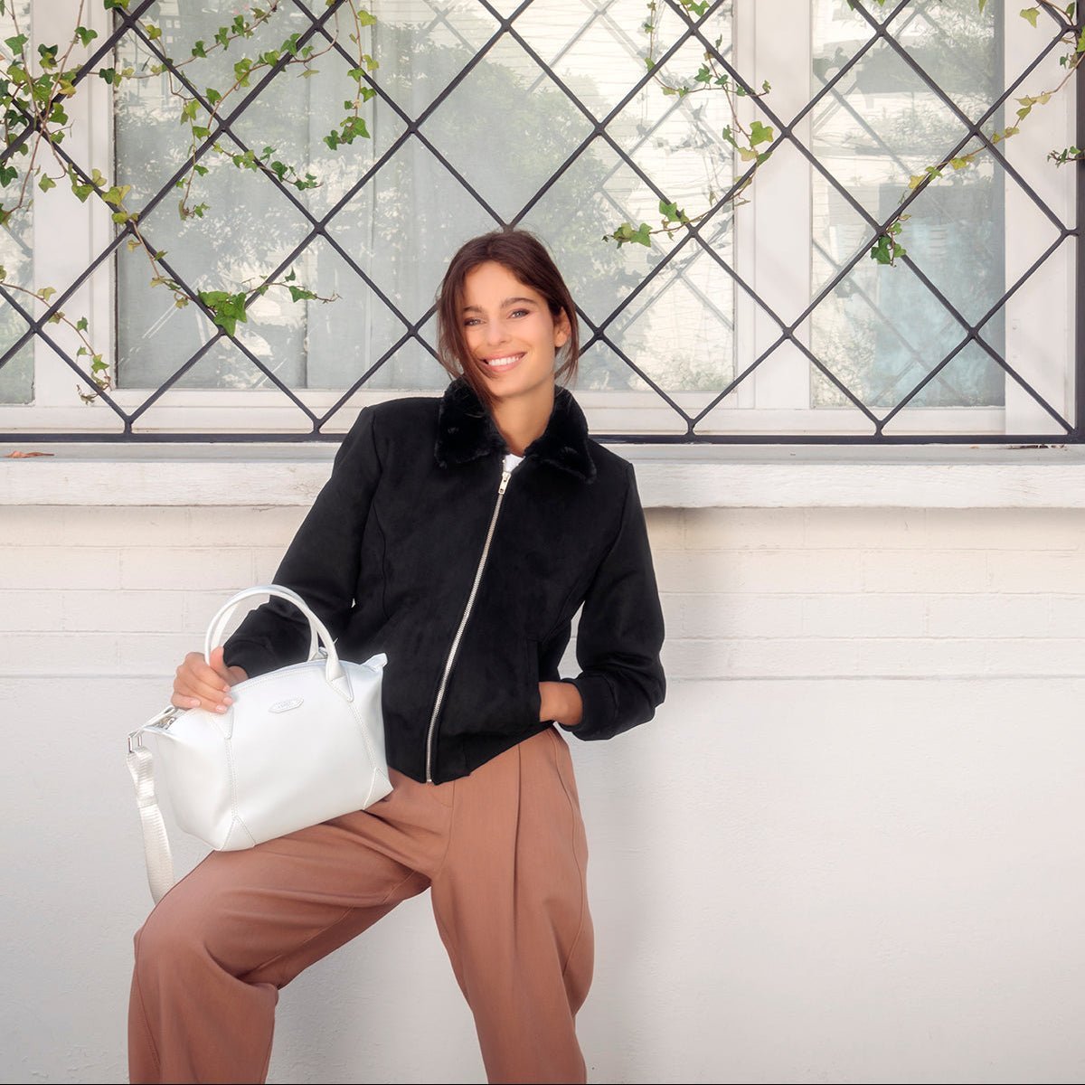 Pretty Full Uppeal™ White Bag - Vegan America