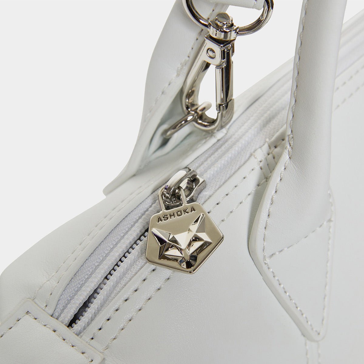 Pretty Full Uppeal™ White Bag - Vegan America