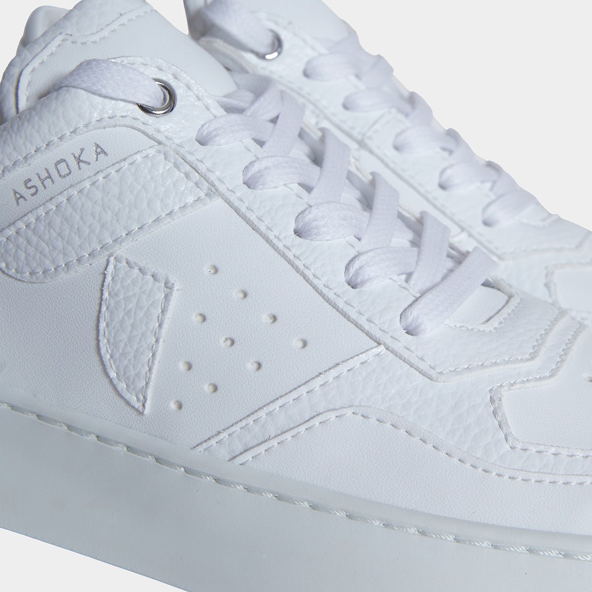Matéo Low - Top Biosourced & Recycled Sneaker – White - Vegan America